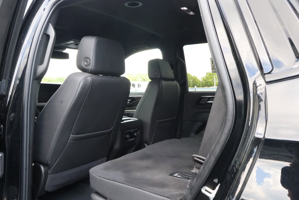 Used 2025 Chevrolet Tahoe Z71 AWD/4WD image 36