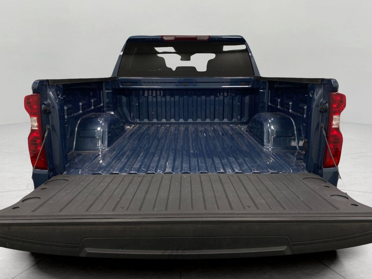 Used 2024 Chevrolet Silverado 1500 LT AWD/4WD image 36