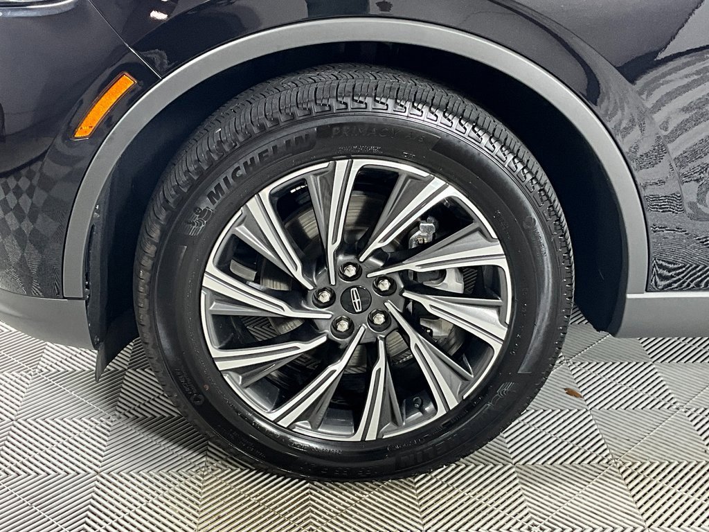 Used 2025 Lincoln Aviator AWD image 30