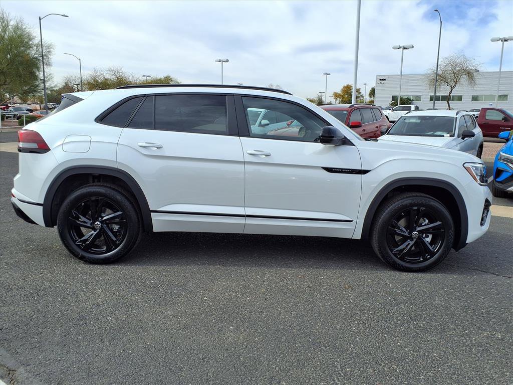 New 2026 Volkswagen Atlas Cross Sport SEL R-Line image 5