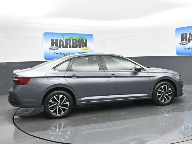 Used 2025 Volkswagen Jetta S image 6