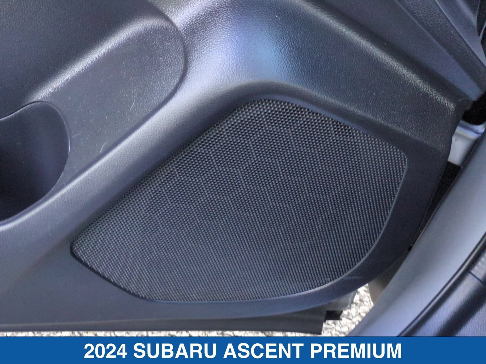 Certified 2024 Subaru Ascent Premium w/ Convenience Package AWD/4WD image 14