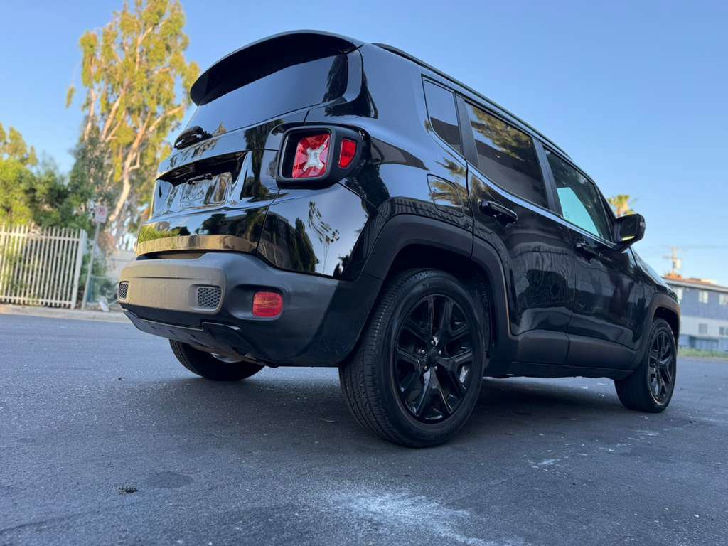 Used 2017 Jeep Renegade Altitude image 15