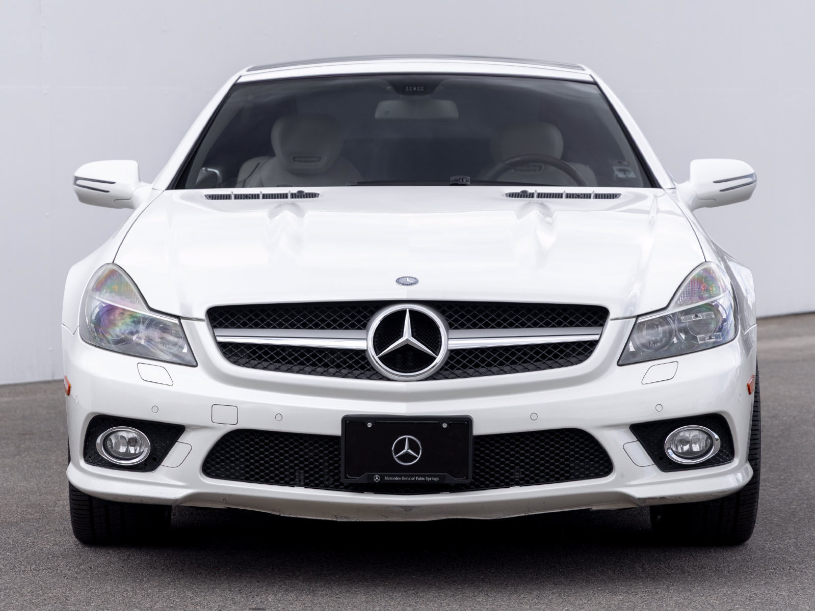 Used 2011 Mercedes-Benz SL 550 image 3
