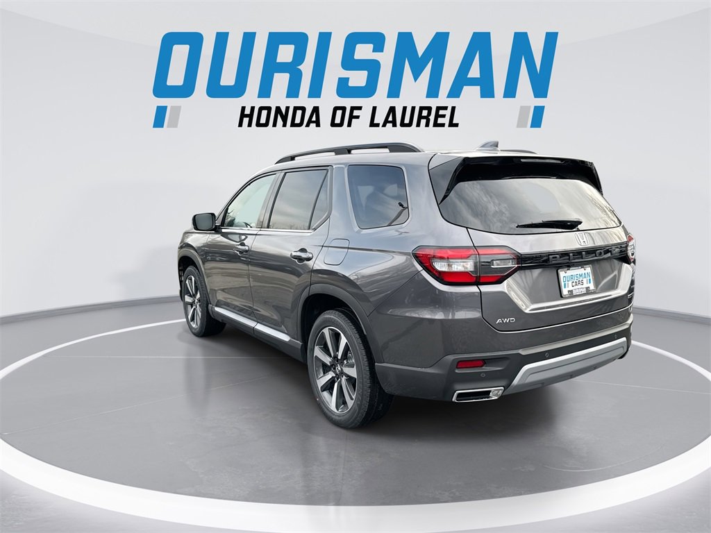 New 2025 Honda Pilot Touring image 6