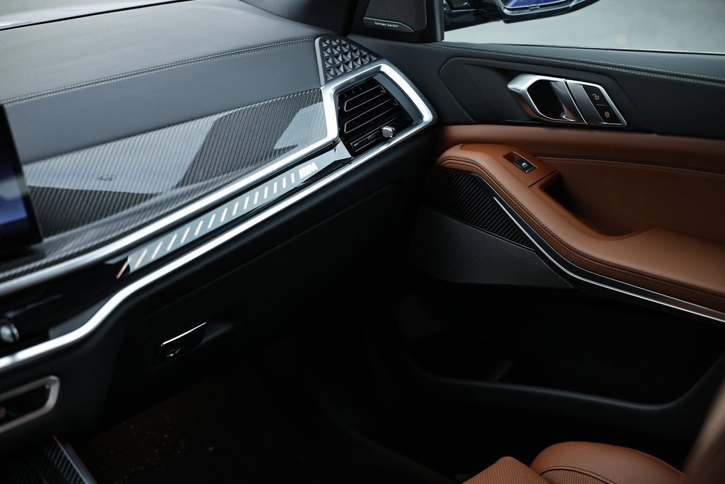 New 2026 BMW X5 M60i w/ Climate Comfort Package image 29