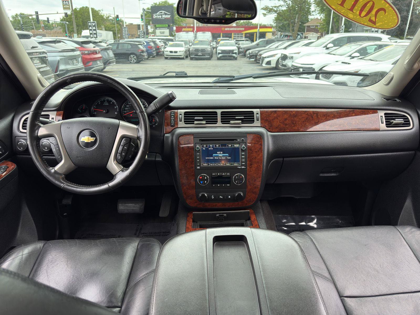 Used 2011 Chevrolet Avalanche LTZ AWD/4WD image 28
