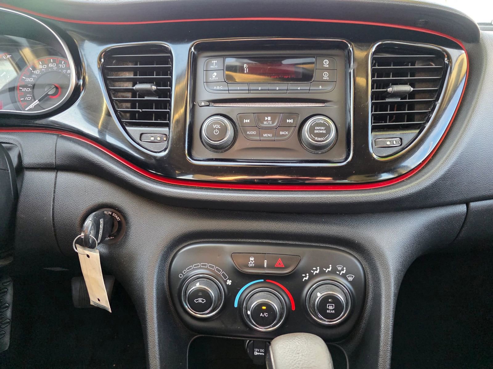 Used 2016 Dodge Dart SXT FWD image 14