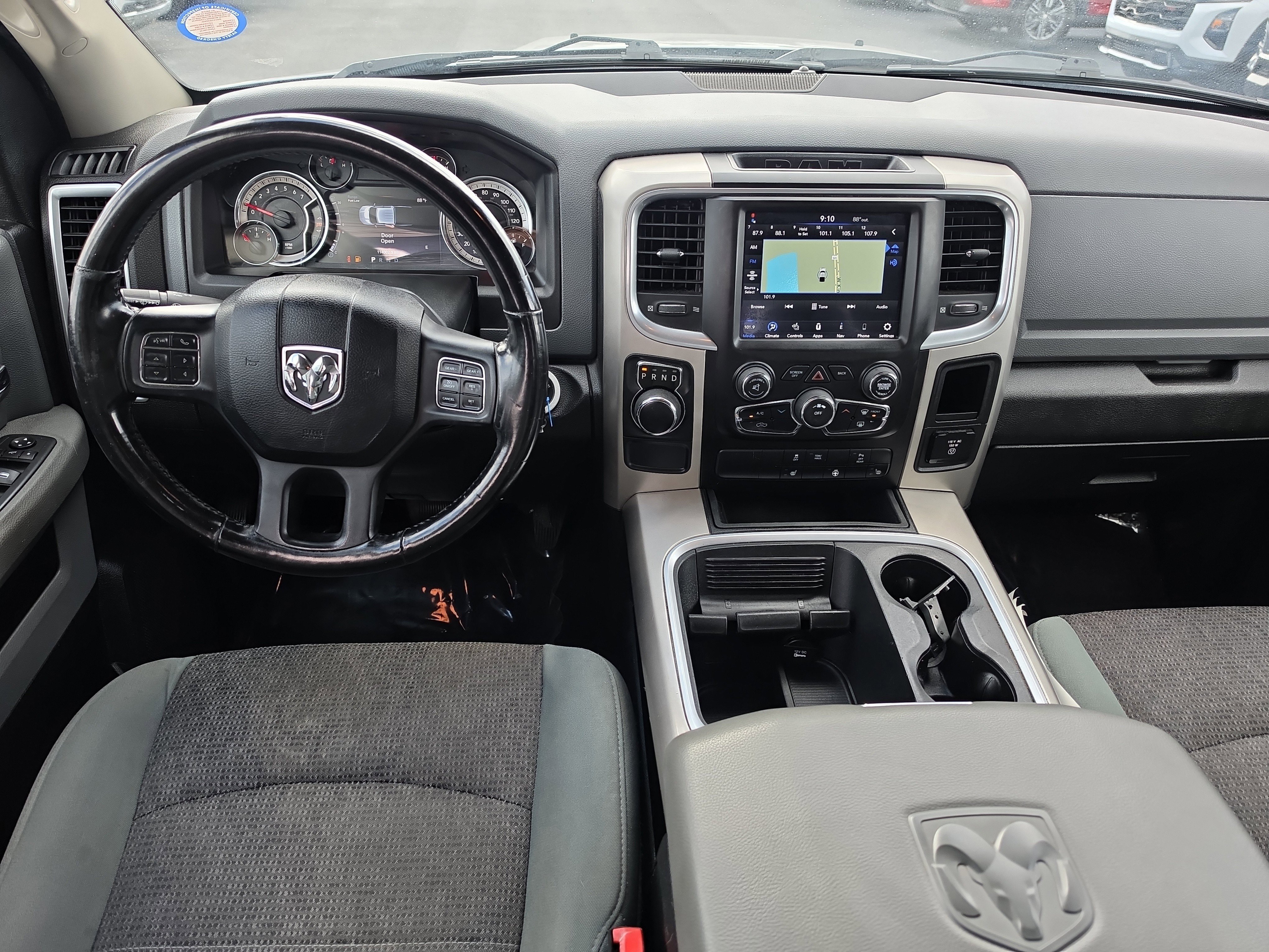 Used 2020 RAM 1500 Classic SLT w/ Luxury Group RWD image 7
