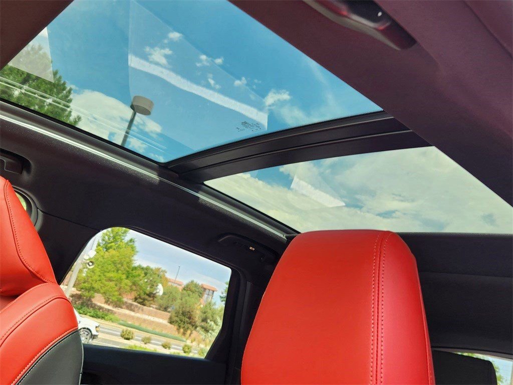 Used 2025 BMW X1 xDrive28i w/ Premium Package image 18