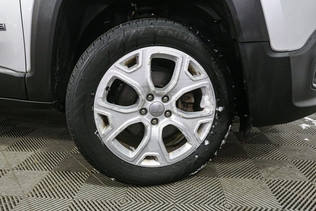 Used 2017 Jeep Renegade Limited image 15