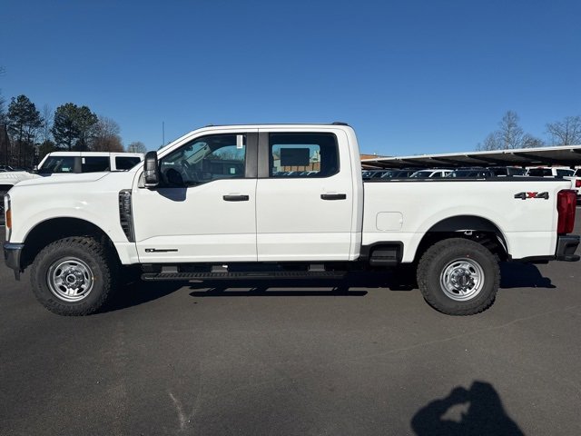 New 2026 Ford F350 XL w/ XL Off-Road Package image 2