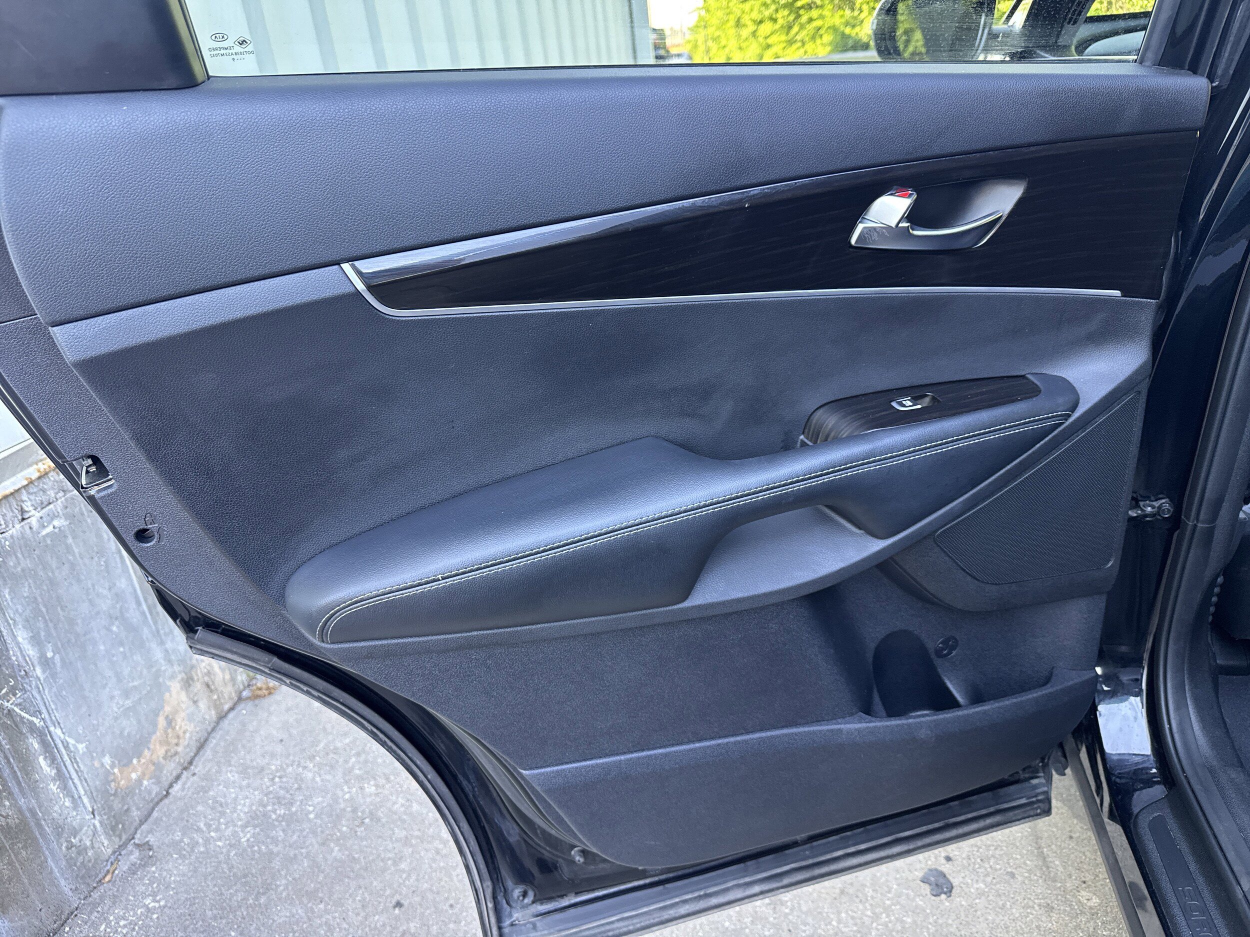 Used 2019 Kia Sorento S FWD image 10