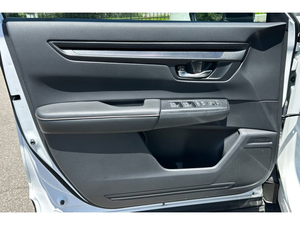 Certified 2025 Honda CR-V Sport image 11