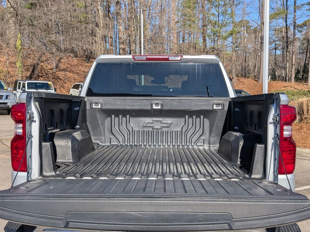 Used 2022 Chevrolet Silverado 1500 LT image 27