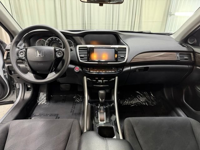 Used 2016 Honda Accord EX image 12