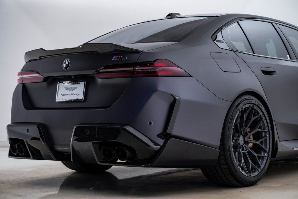 Used 2026 BMW M5 w/ Executive Package image 13