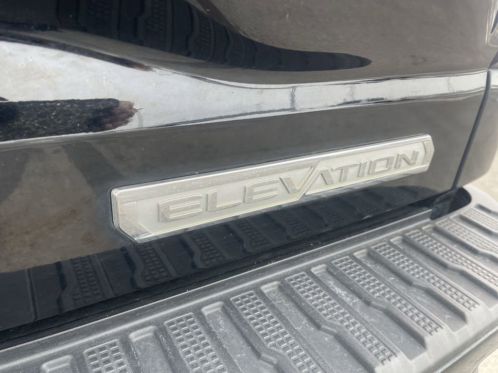 Used 2023 GMC Sierra 1500 Elevation image 14