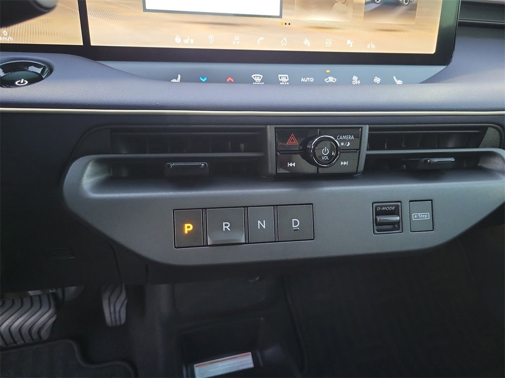 New 2026 Nissan Leaf Platinum+ w/ Cargo Package (Platinum+) image 10