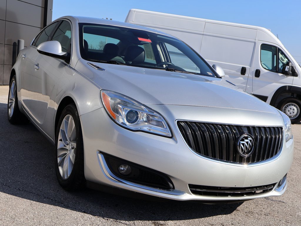 Used 2016 Buick Regal image 6