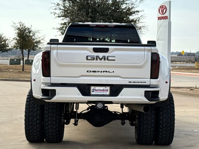 Used 2025 GMC Sierra 3500 Denali Ultimate image 6