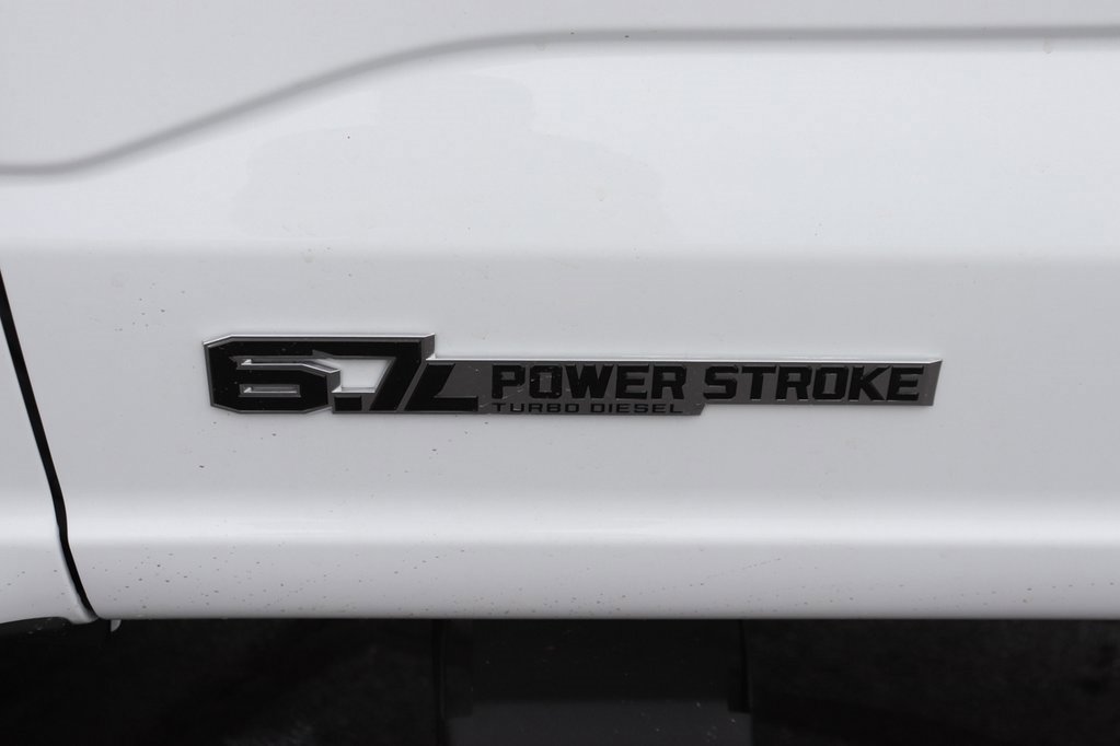 New 2026 Ford F350 4x4 Crew Cab Super Duty image 10