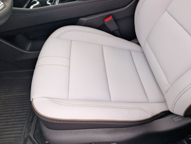 New 2026 Chevrolet Traverse High Country w/ LPO, Floor Liner Package image 23