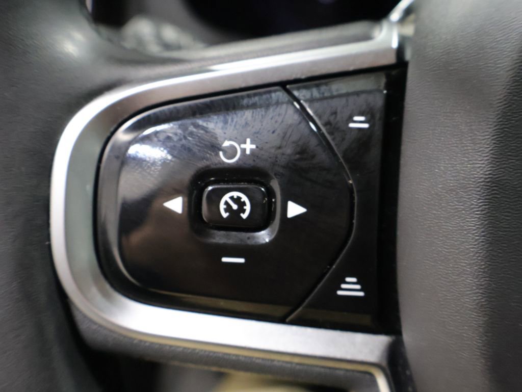 Used 2024 Volvo S60 B5 Plus image 31