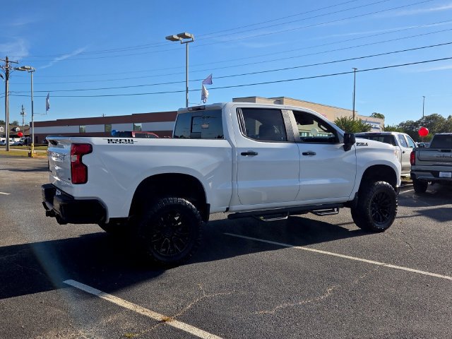 Used 2023 Chevrolet Silverado 1500 LT Trail Boss w/ LT Trail Boss Premium Package AWD/4WD image 8