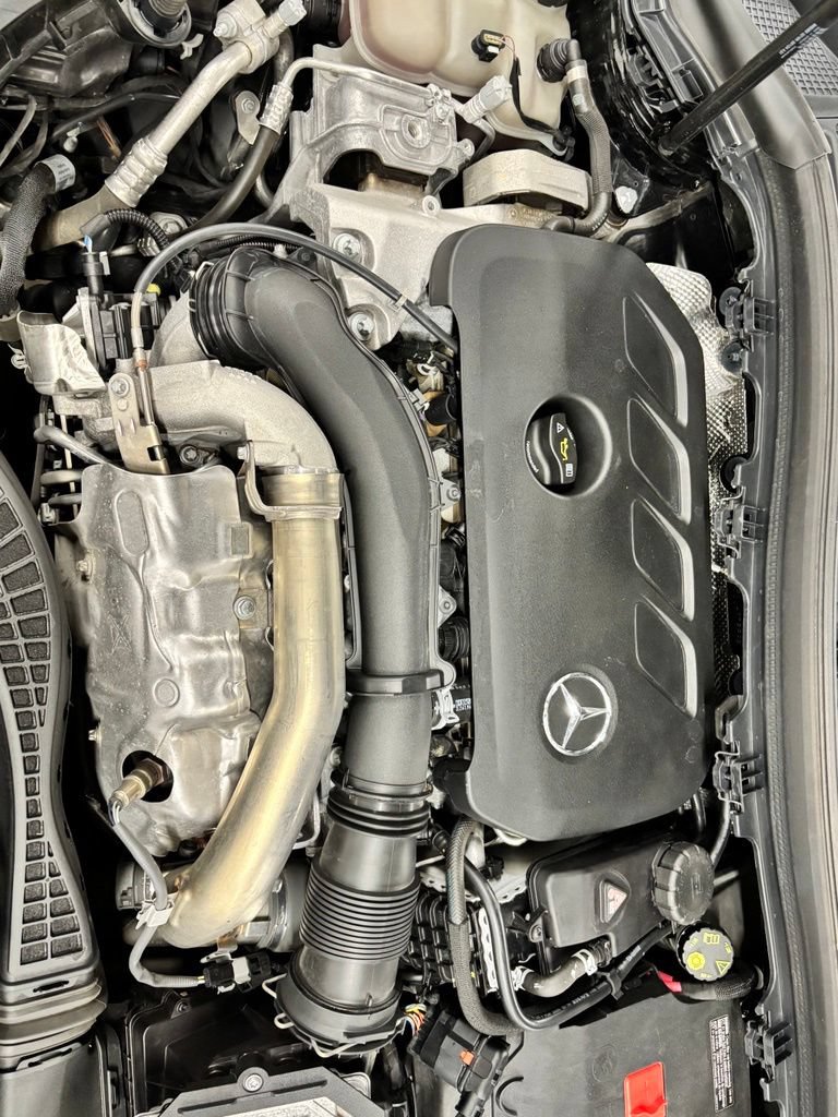 Used 2025 Mercedes-Benz GLA 250 image 26