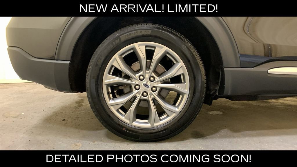 Used 2023 Ford Explorer Limited w/ Limited Technology Package AWD/4WD image 17