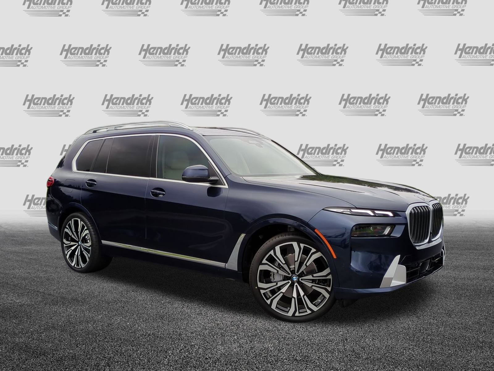 Used 2026 BMW X7 xDrive40i image 2