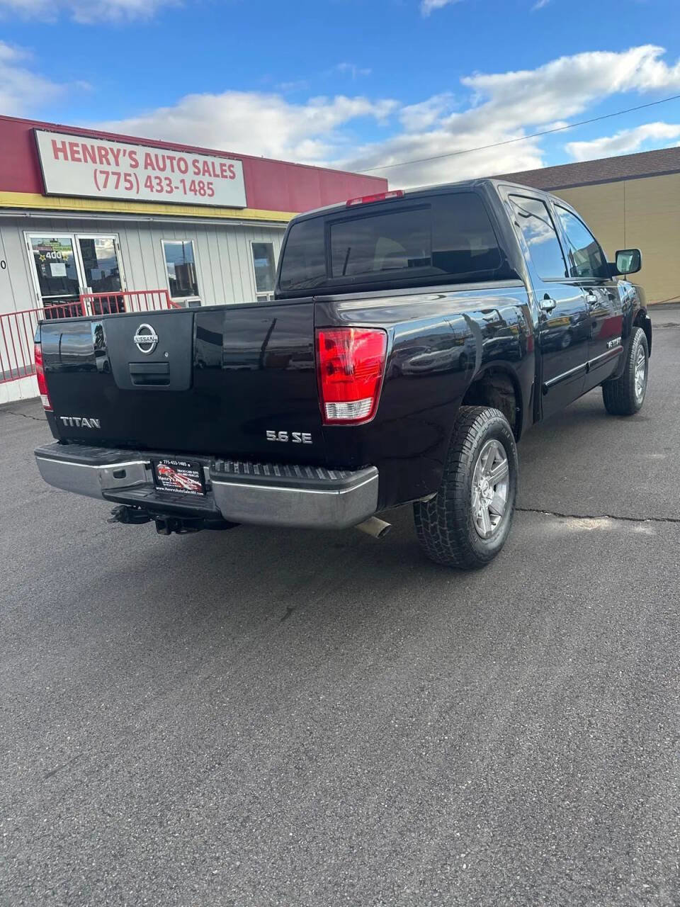 Used 2009 Nissan Titan SE image 4
