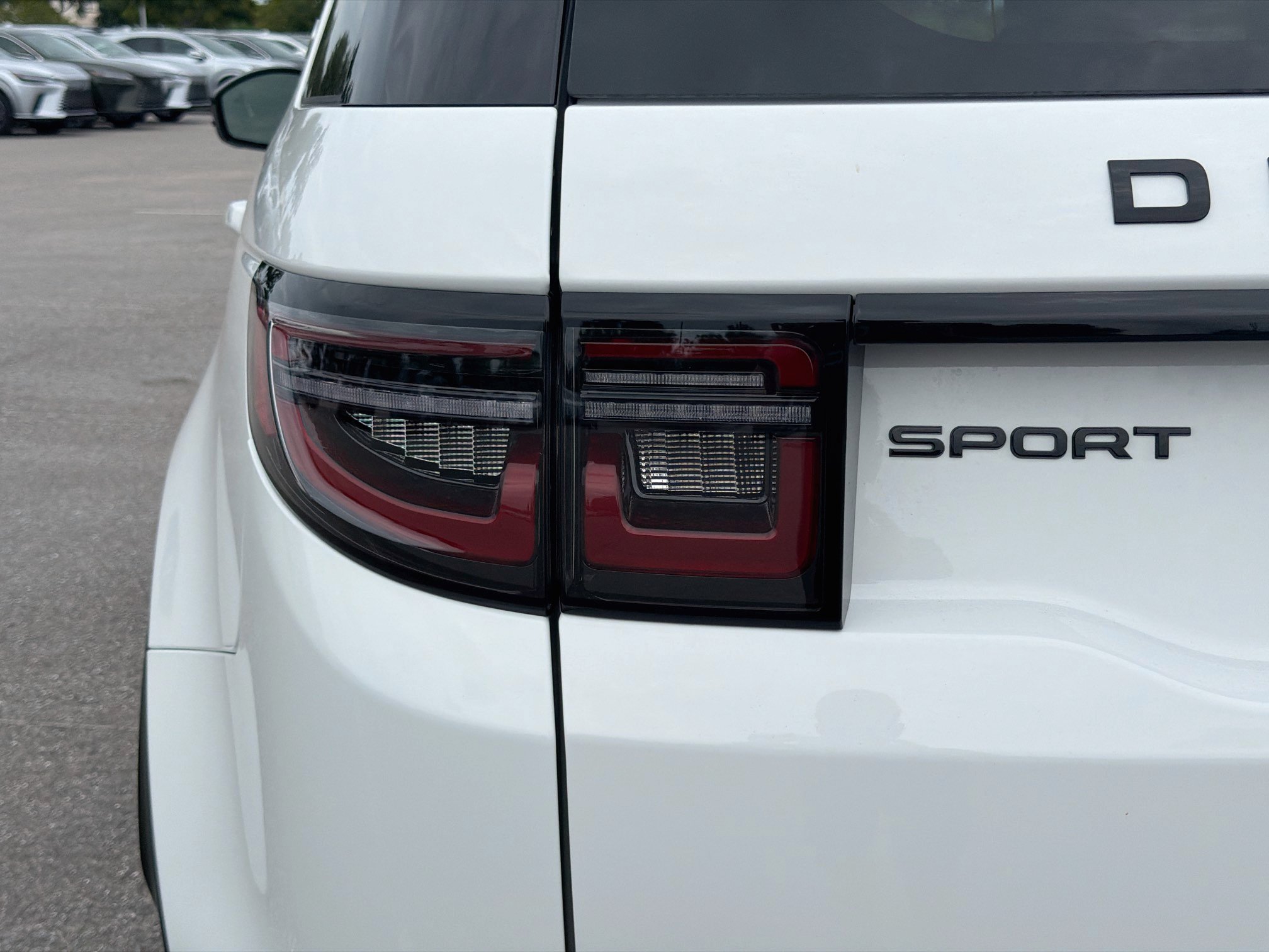 New 2026 Land Rover Discovery Sport Landmark AWD/4WD image 10
