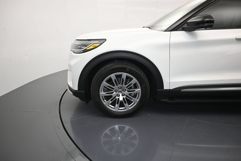 New 2026 Ford Explorer Platinum RWD image 9