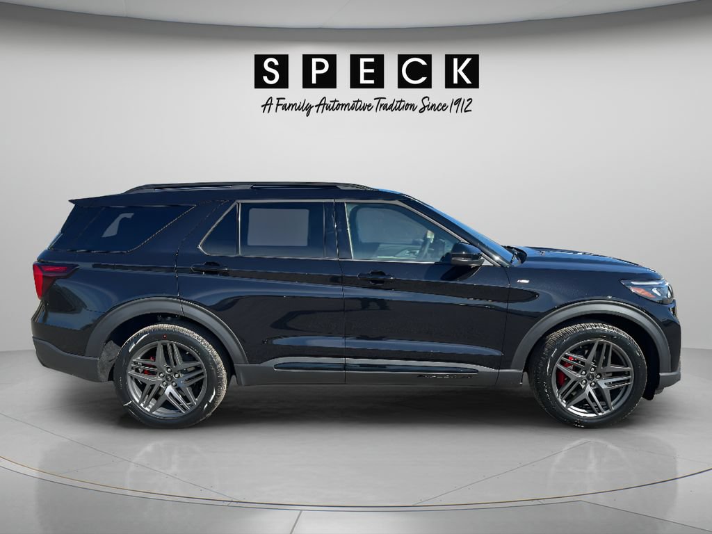 New 2026 Ford Explorer ST-Line w/ ST-Line Street Pack AWD/4WD image 7