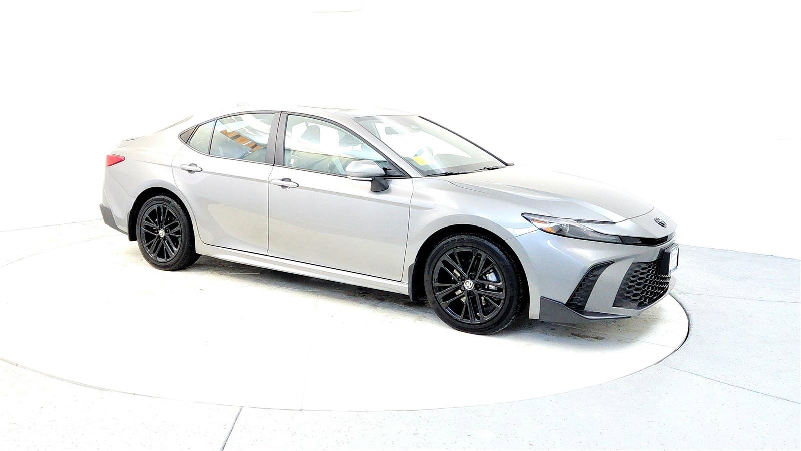 Certified 2025 Toyota Camry SE image 7