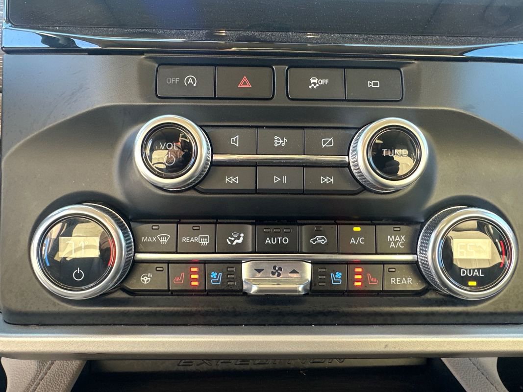 Used 2024 Ford Expedition Max Limited image 21
