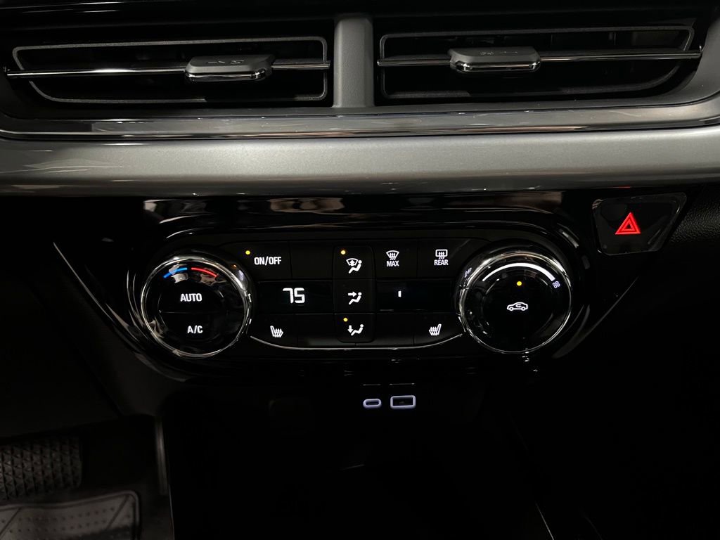 New 2026 Chevrolet Trax LT image 18
