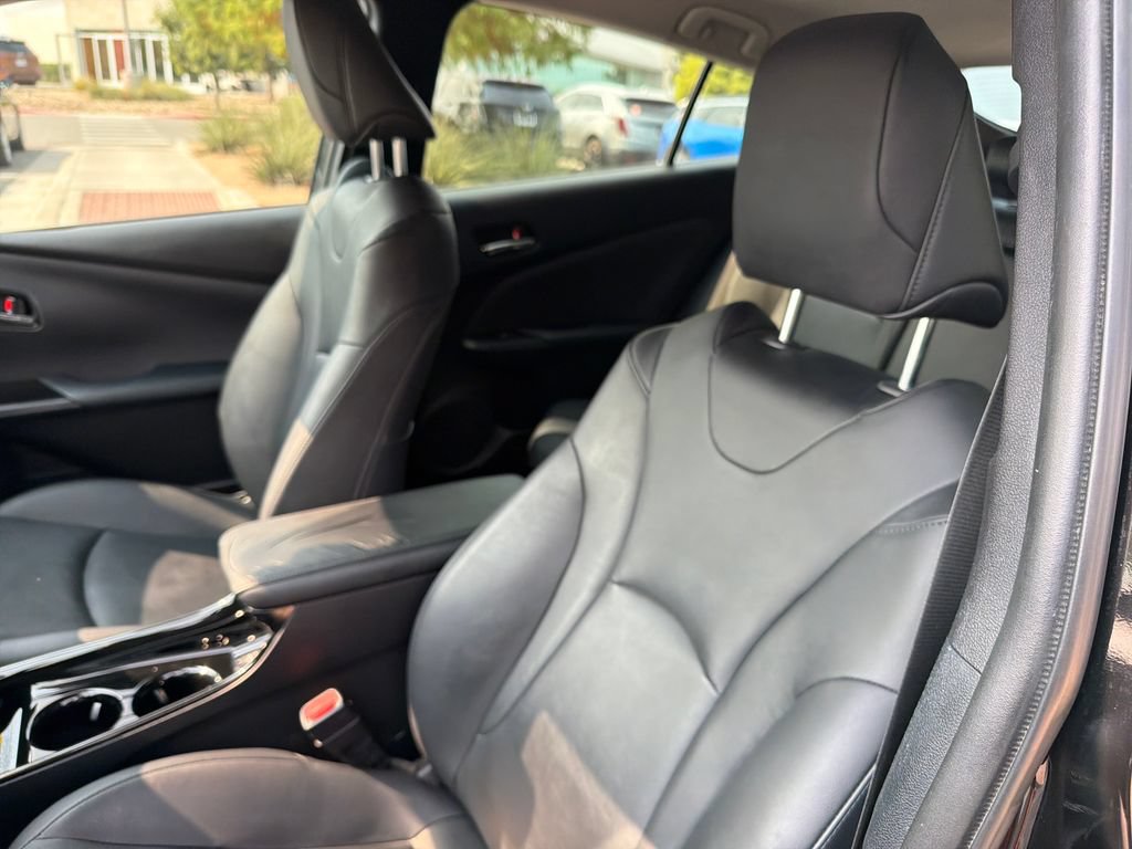 Used 2017 Toyota Prius Four FWD image 20