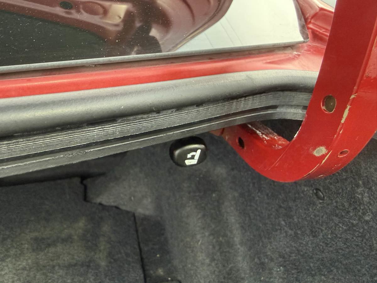 Used 2012 Toyota Corolla LE image 26