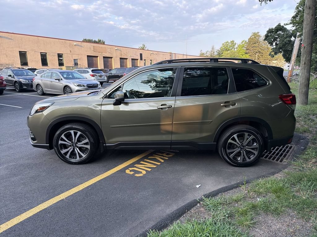 Certified 2022 Subaru Forester Limited AWD/4WD image 5