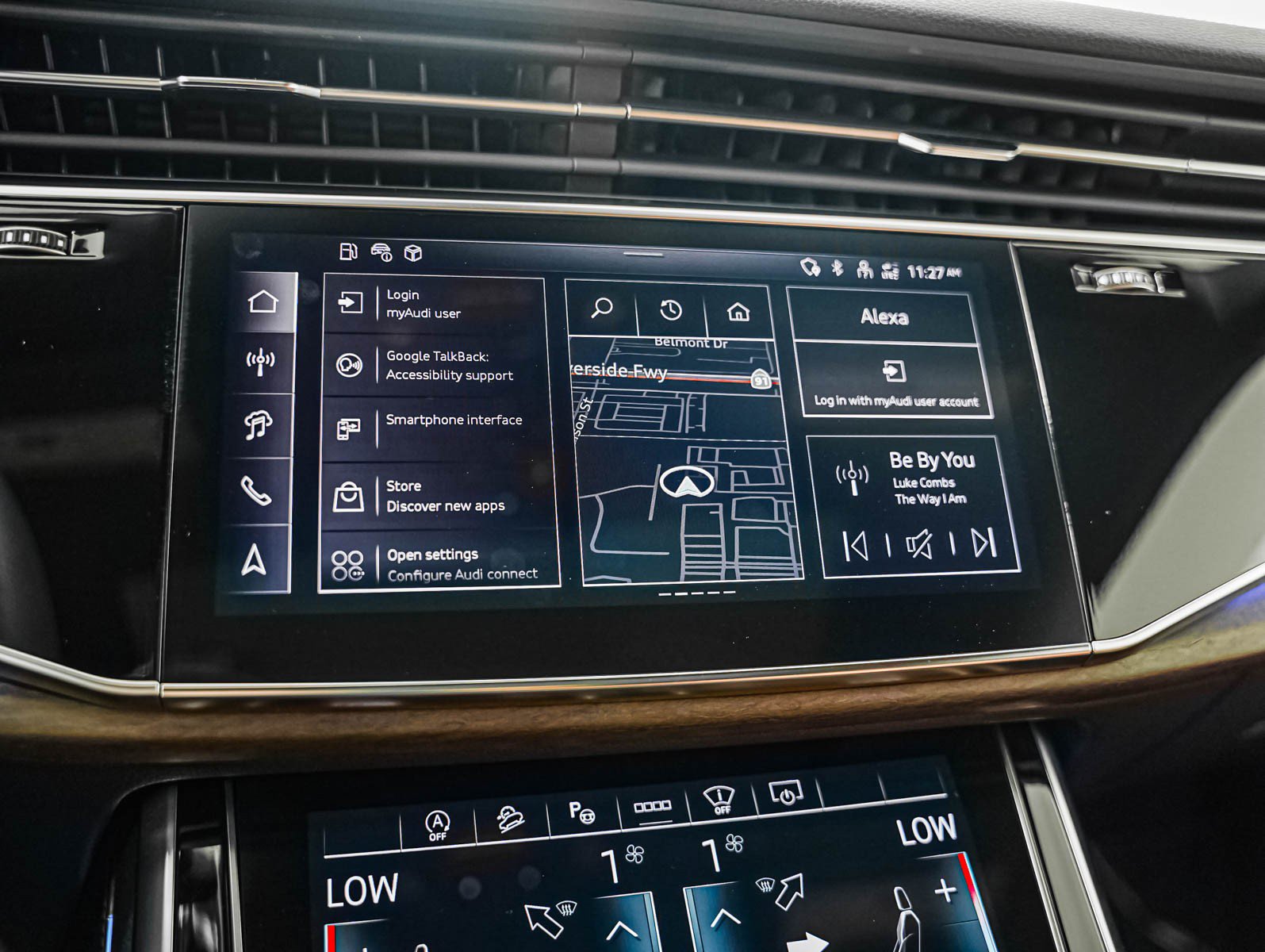 Certified 2025 Audi Q8 Prestige AWD/4WD image 17