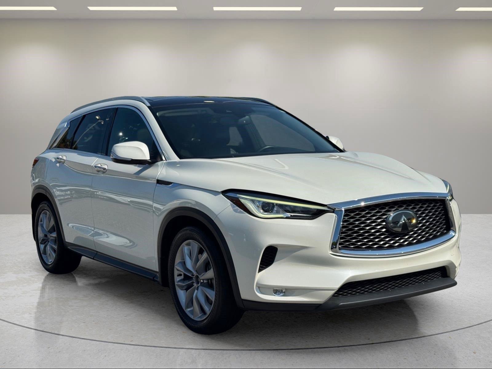 Used 2020 INFINITI QX50 Luxe w/ Navigation Package AWD/4WD image 7