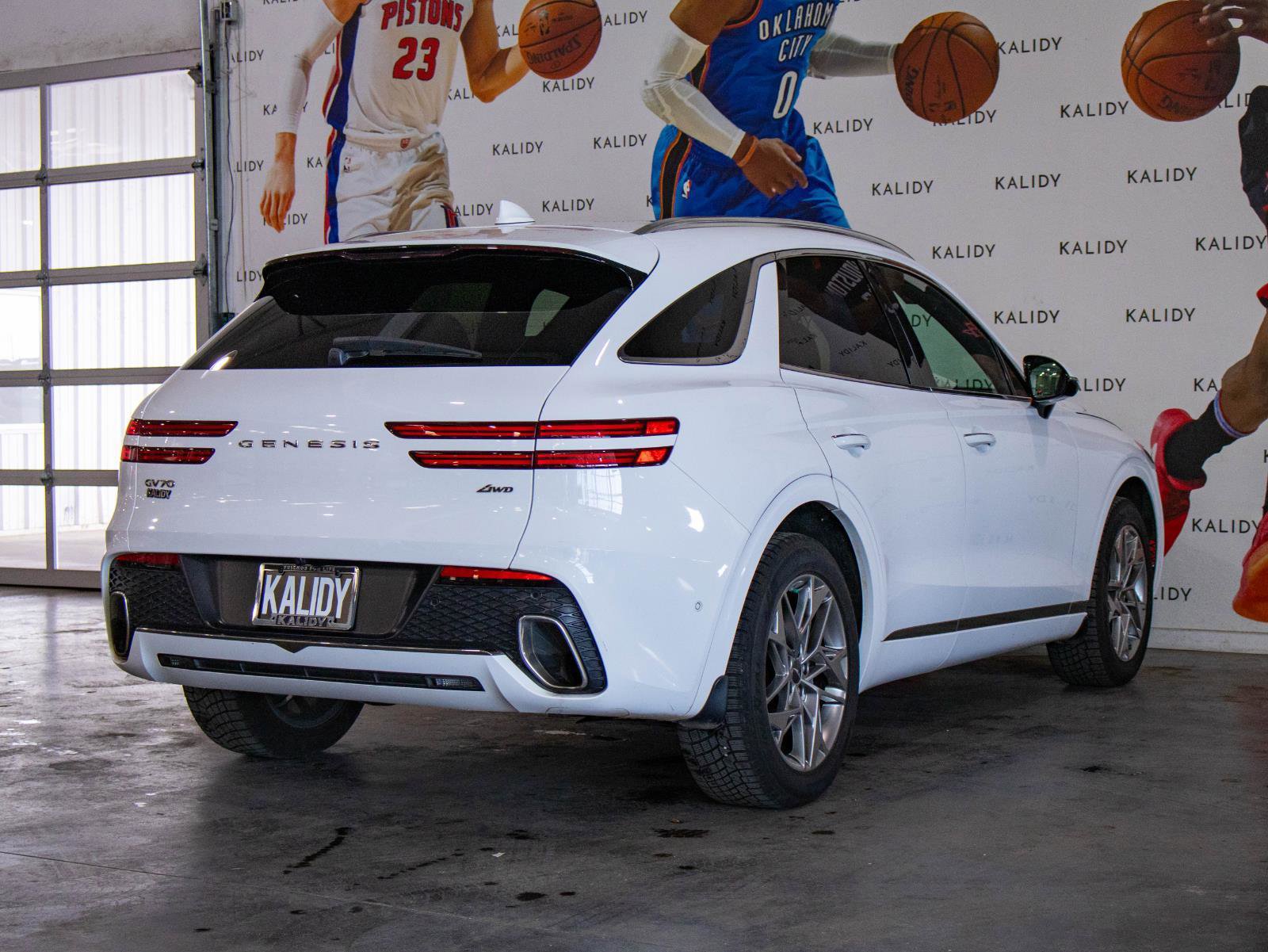 Used 2022 Genesis GV70 2.5T w/ Advanced Package AWD/4WD image 27