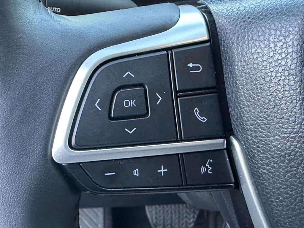 Used 2024 Toyota Grand Highlander Limited image 21