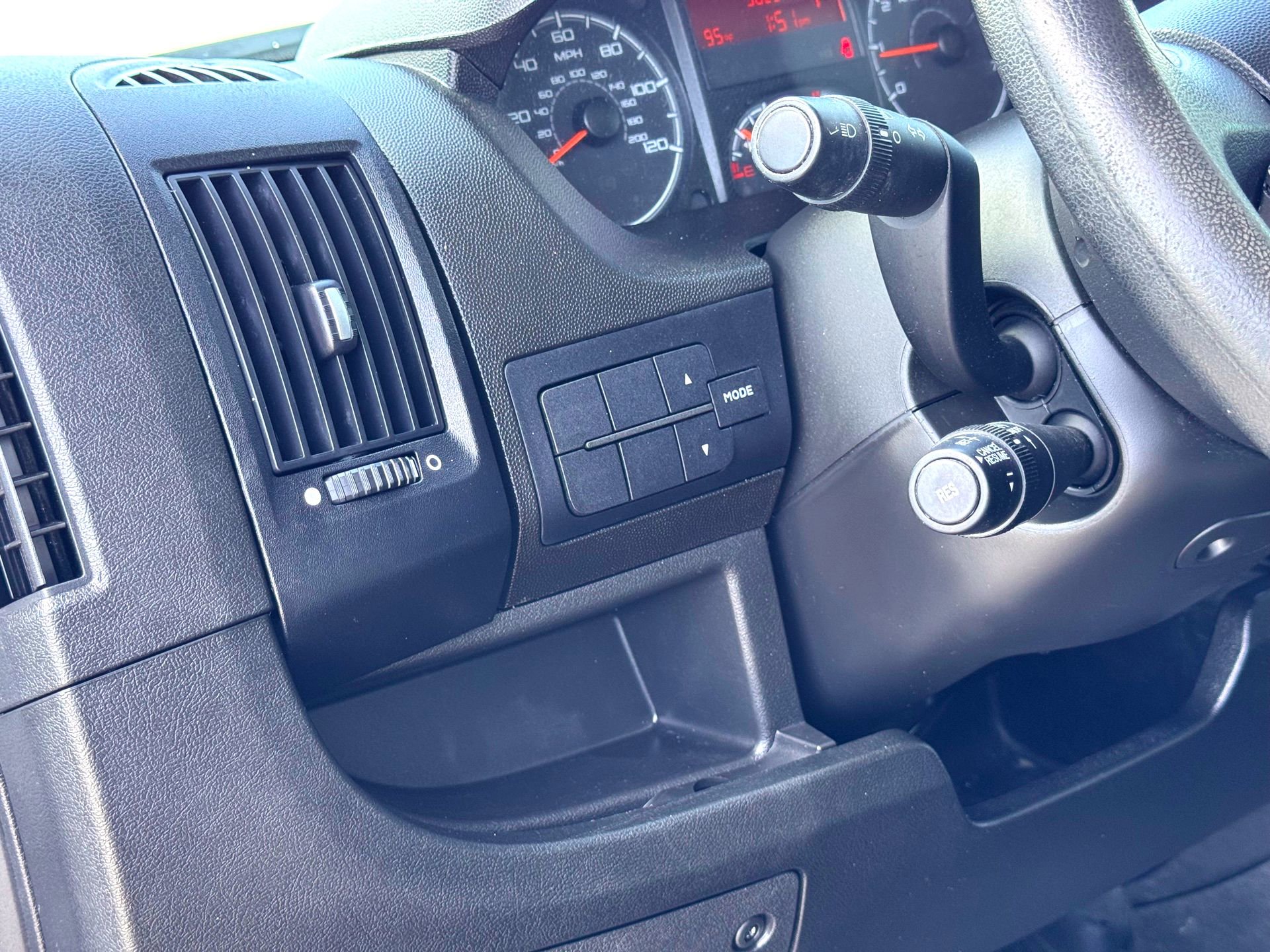 Used 2019 RAM ProMaster 2500 image 15