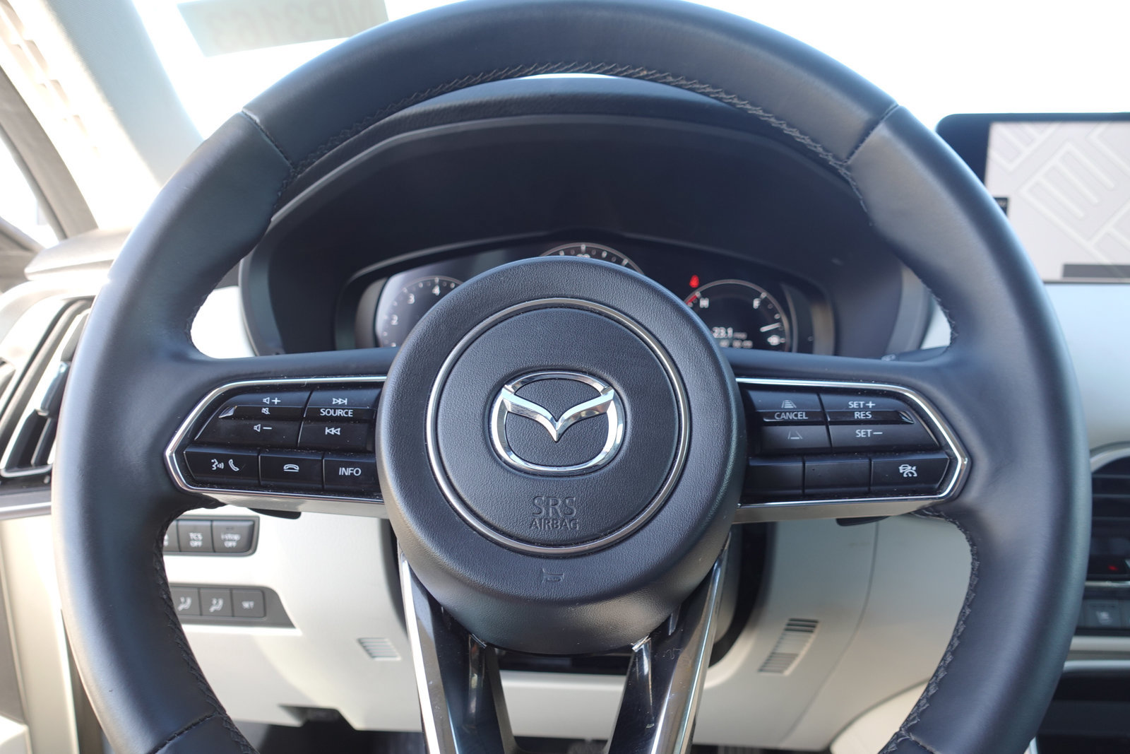Used 2024 MAZDA CX-90 3.3 Turbo w/ Premium Plus Pkg AWD/4WD image 19