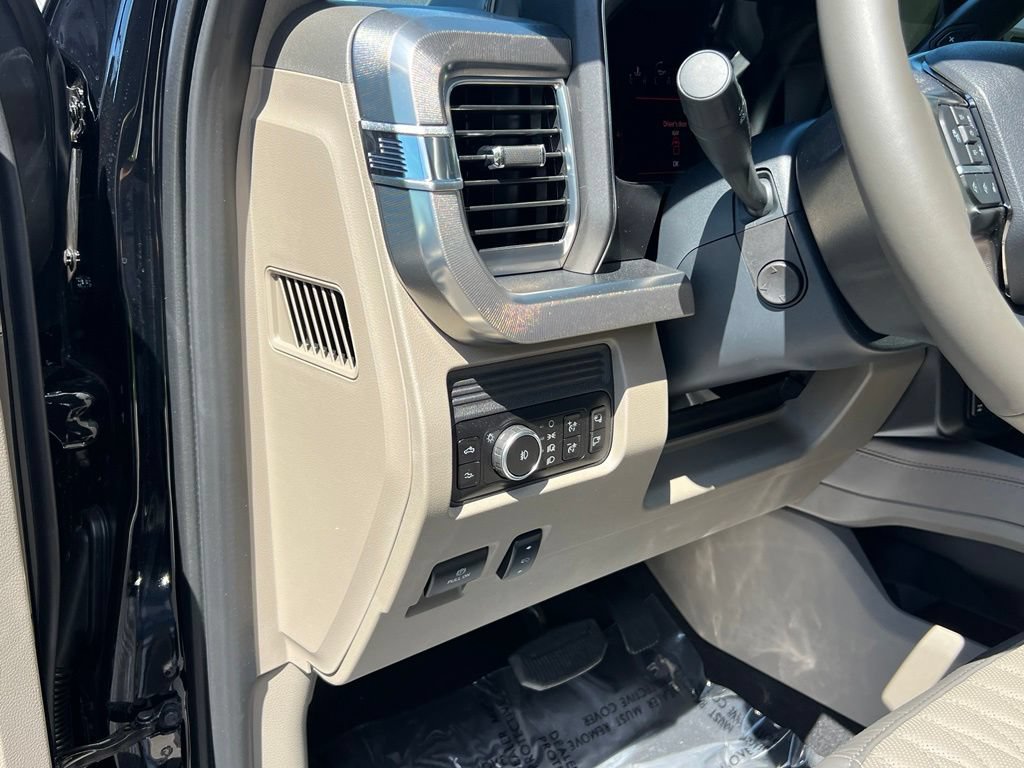 New 2026 Ford F350 Platinum w/ Platinum Plus Package AWD/4WD image 15
