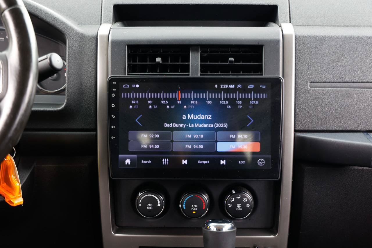 Used 2012 Jeep Liberty Sport w/ Popular Equipment Group AWD/4WD image 32
